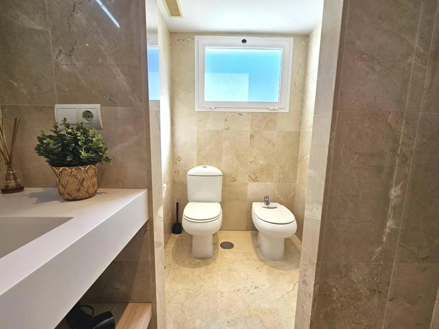 Pass The Keys Nice And Bright Apartment Marbella